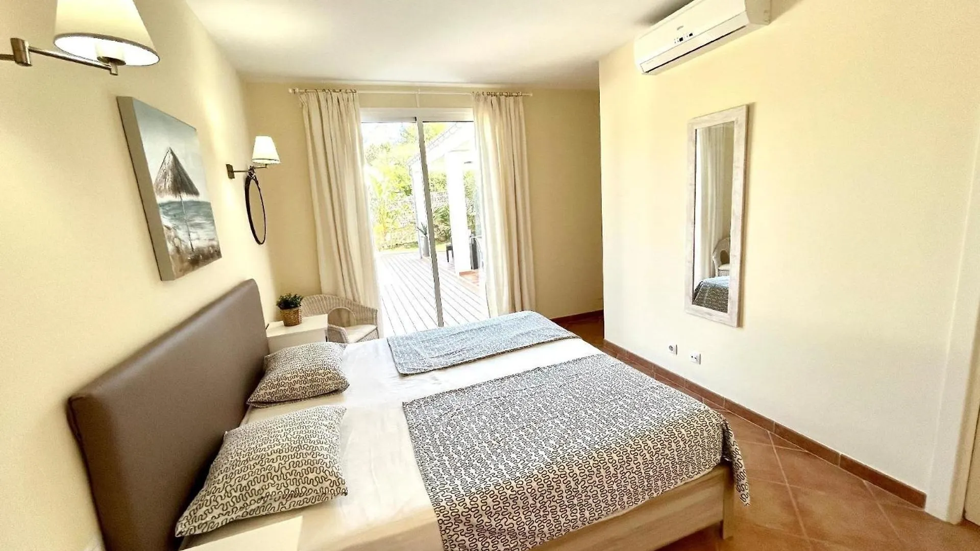 Ferienvilla, Mit Pool, Grosser Terrasse Und Atemberaubenden Meerblick U Bergblick Alcudia  Holiday home