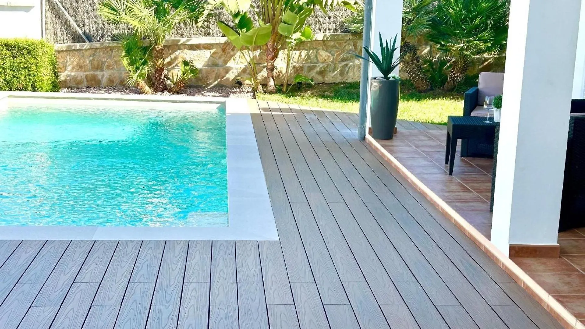 別荘 Ferienvilla, Mit Pool, Grosser Terrasse Und Atemberaubenden Meerblick U Bergblick アルクディア